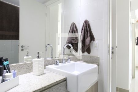 Apartamento à venda com 69m², 2 quartos e 1 vagaQuarto 2 - Banheiro Suíte