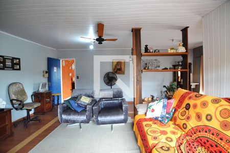 Casa à venda com 200m², 5 quartos e 2 vagasQuarto 3