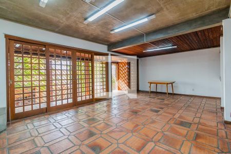 Sala de casa para alugar com 3 quartos, 321m² em Tristeza, Porto Alegre