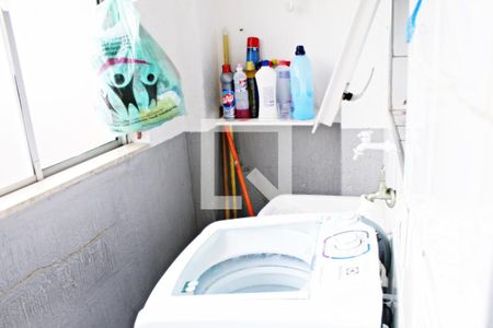 Apartamento para alugar com 62m², 2 quartos e 1 vagaCozinha e Área de Serviço