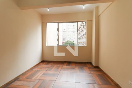 Sala de apartamento para alugar com 2 quartos, 70m² em Centro, Curitiba
