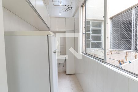 Apartamento para alugar com 70m², 2 quartos e sem vaga Apartamento para alugar com 70m², 2 quartos e sem vagaCozinha e Área de Serviço