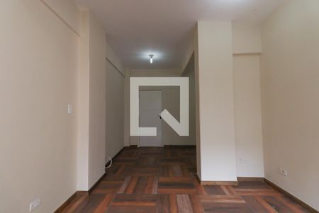 Sala de apartamento para alugar com 2 quartos, 70m² em Centro, Curitiba