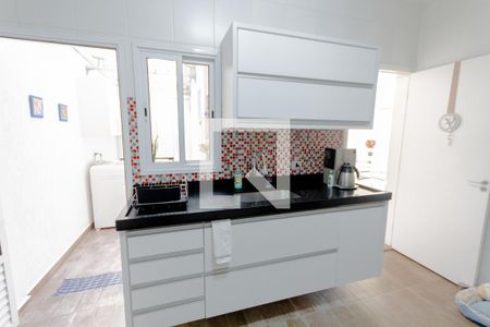 Casa à venda com 150m², 3 quartos e 3 vagas Casa à venda com 150m², 3 quartos e 3 vagasArmário