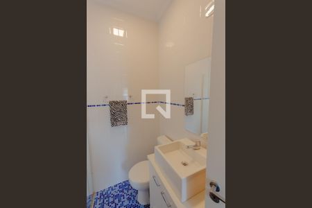 Casa à venda com 150m², 3 quartos e 3 vagas Casa à venda com 150m², 3 quartos e 3 vagasBanheiro