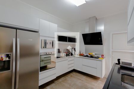 Casa à venda com 150m², 3 quartos e 3 vagas Casa à venda com 150m², 3 quartos e 3 vagasCozinha