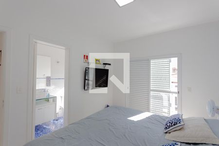 Casa à venda com 150m², 3 quartos e 3 vagas Casa à venda com 150m², 3 quartos e 3 vagasSuíte