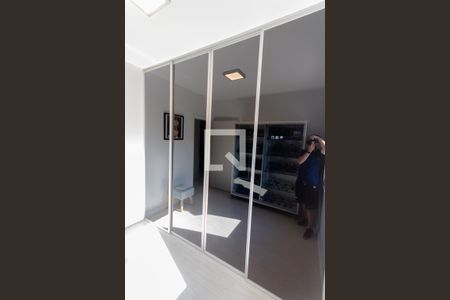 Casa à venda com 150m², 3 quartos e 3 vagas Casa à venda com 150m², 3 quartos e 3 vagasArmário