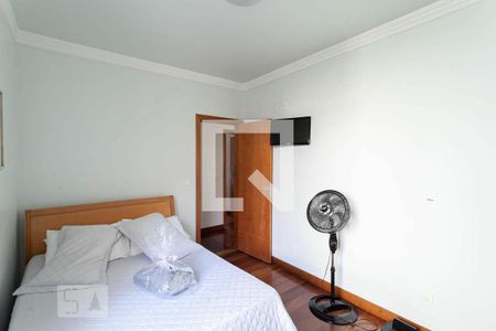 Casa à venda com 523m², 5 quartos e 3 vagas