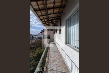 Casa à venda com 523m², 5 quartos e 3 vagas