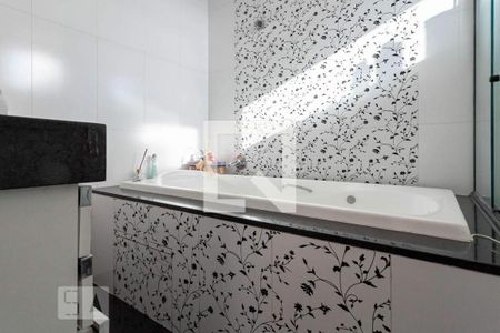 Casa à venda com 523m², 5 quartos e 3 vagas