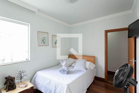 Casa à venda com 523m², 5 quartos e 3 vagas