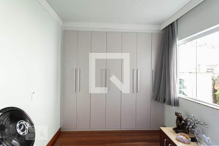 Casa à venda com 523m², 5 quartos e 3 vagas