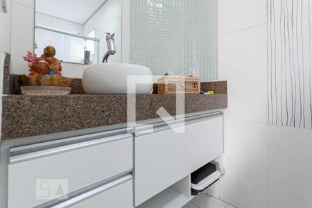 Casa à venda com 5 quartos, 523m² em Nova Floresta, Belo Horizonte