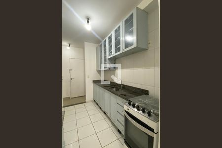 Apartamento para alugar com 72m², 2 quartos e 1 vagaCozinha