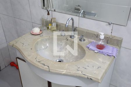 Casa à venda com 160m², 4 quartos e 8 vagasBanheiro da Suíte