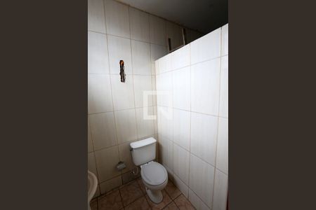 Casa à venda com 160m², 4 quartos e 8 vagasLavabo da Garagem