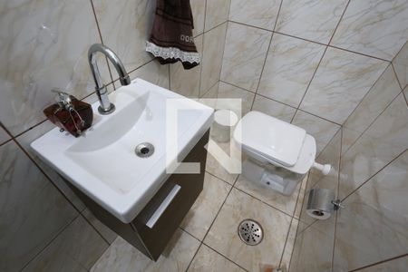 Lavabo de casa para alugar com 4 quartos, 160m² em Vila Talarico, São Paulo