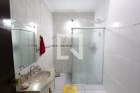 Casa à venda com 160m², 4 quartos e 8 vagasBanheiro da Suíte