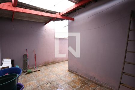 Casa à venda com 160m², 4 quartos e 8 vagasQuintal