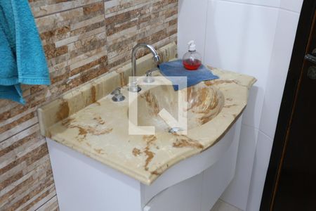 Casa à venda com 160m², 4 quartos e 8 vagasBanheiro