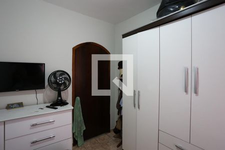 Casa à venda com 160m², 4 quartos e 8 vagasQuarto 2