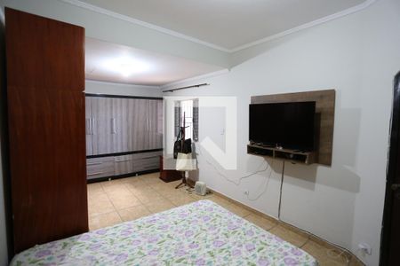 Casa à venda com 160m², 4 quartos e 8 vagasSuíte