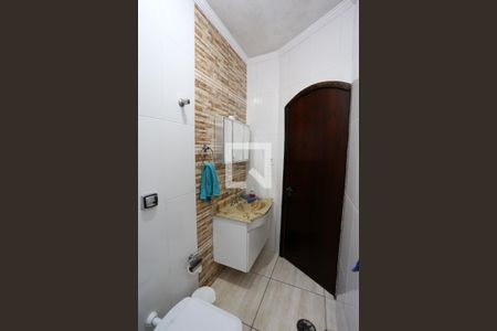 Casa à venda com 160m², 4 quartos e 8 vagasBanheiro