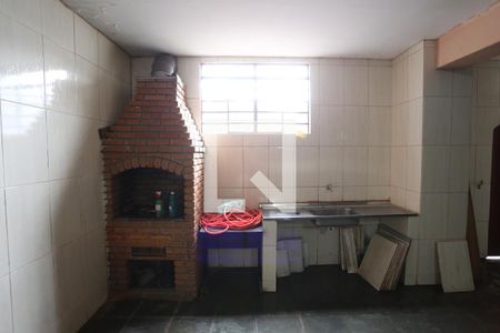 Casa à venda com 160m², 4 quartos e 8 vagasChurrasqueira