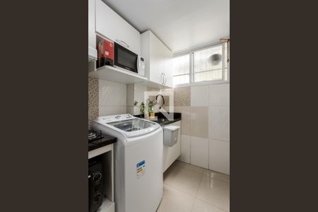 Apartamento à venda com 66m², 3 quartos e sem vaga Apartamento à venda com 66m², 3 quartos e sem vagaCozinha e Área de Serviço