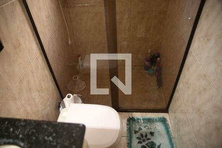 Banheiro de casa para alugar com 2 quartos, 75m² em Vila Tupi, Praia Grande