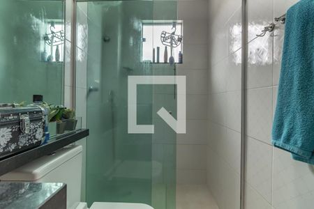 Casa à venda com 210m², 6 quartos e 2 vagas Casa à venda com 210m², 6 quartos e 2 vagasCasa 1 - Banheiro Social