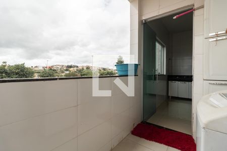 Casa à venda com 210m², 6 quartos e 2 vagas Casa à venda com 210m², 6 quartos e 2 vagasCasa 1 - Área de Serviço