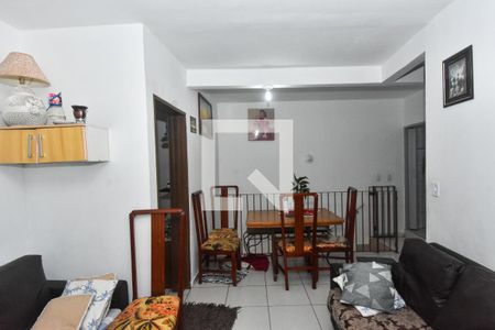 Sala de casa para alugar com 2 quartos, 150m² em Vila Elze, São Paulo