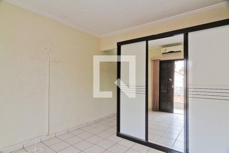 Suíte de casa para alugar com 3 quartos, 180m² em Vila Albertina, São Paulo