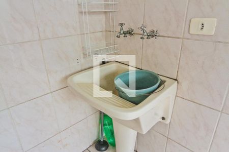 Área de Serviço de casa para alugar com 3 quartos, 180m² em Vila Albertina, São Paulo