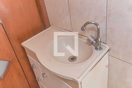 Lavabo de casa para alugar com 3 quartos, 102m² em Vila das Belezas, São Paulo