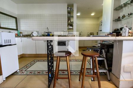 Apartamento à venda com 114m², 2 quartos e 1 vaga Apartamento à venda com 114m², 2 quartos e 1 vagaDetalhe da cozinha