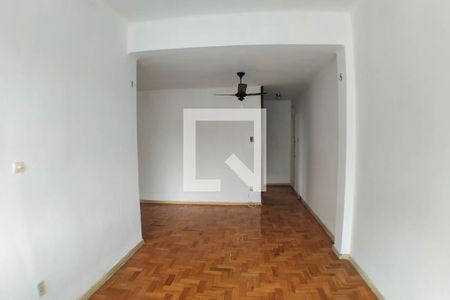 Sala de apartamento para alugar com 1 quarto, 54m² em Fátima, Niterói