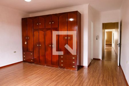 Casa à venda com 210m², 3 quartos e 2 vagas