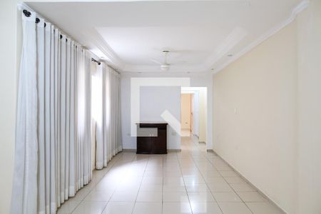Casa à venda com 210m², 3 quartos e 2 vagas