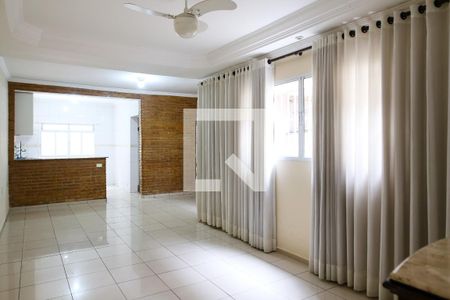 Casa à venda com 210m², 3 quartos e 2 vagas
