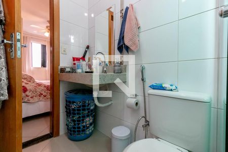 Casa à venda com 125m², 3 quartos e 2 vagas Casa à venda com 125m², 3 quartos e 2 vagasBanheiro da Suíte