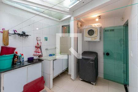 Casa à venda com 125m², 3 quartos e 2 vagas Casa à venda com 125m², 3 quartos e 2 vagasÁrea de Serviço