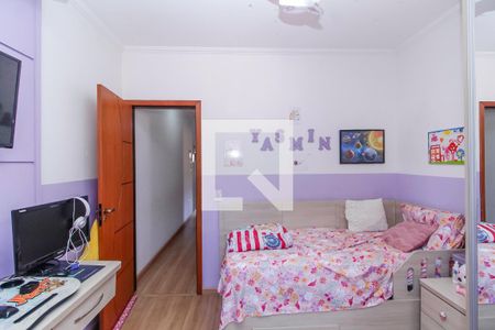 Casa à venda com 230m², 3 quartos e 2 vagas Casa à venda com 230m², 3 quartos e 2 vagasQuarto 2