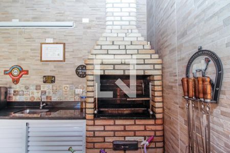 Casa à venda com 230m², 3 quartos e 2 vagas Casa à venda com 230m², 3 quartos e 2 vagasChurrasqueira