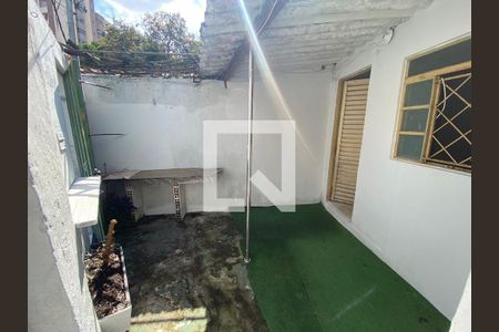 Casa para alugar com 80m², 1 quarto e 1 vaga Casa para alugar com 80m², 1 quarto e 1 vagaQuintal