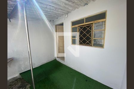 Casa para alugar com 80m², 1 quarto e 1 vaga Casa para alugar com 80m², 1 quarto e 1 vagaQuintal