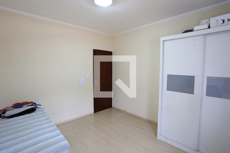 Casa à venda com 278m², 3 quartos e 4 vagasQuarto 2