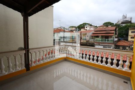 Casa à venda com 278m², 3 quartos e 4 vagasVaranda da Suíte